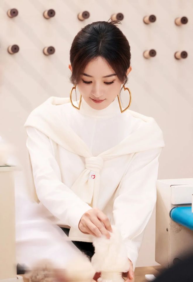 超大号造型?出来挨夸!AG真人网谁给他们做的(图15) 超大号造型?出来挨夸!AG真人网谁给他们做的(图15)